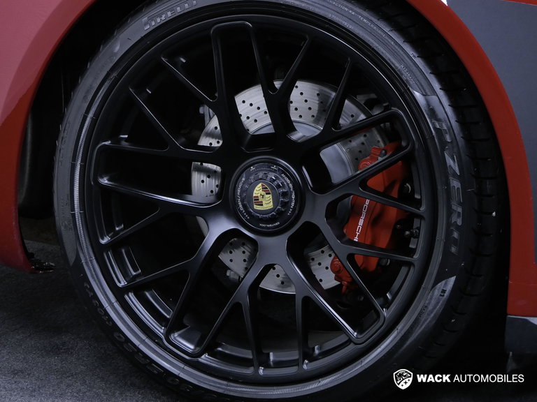 Porsche 991 Carrera GTS