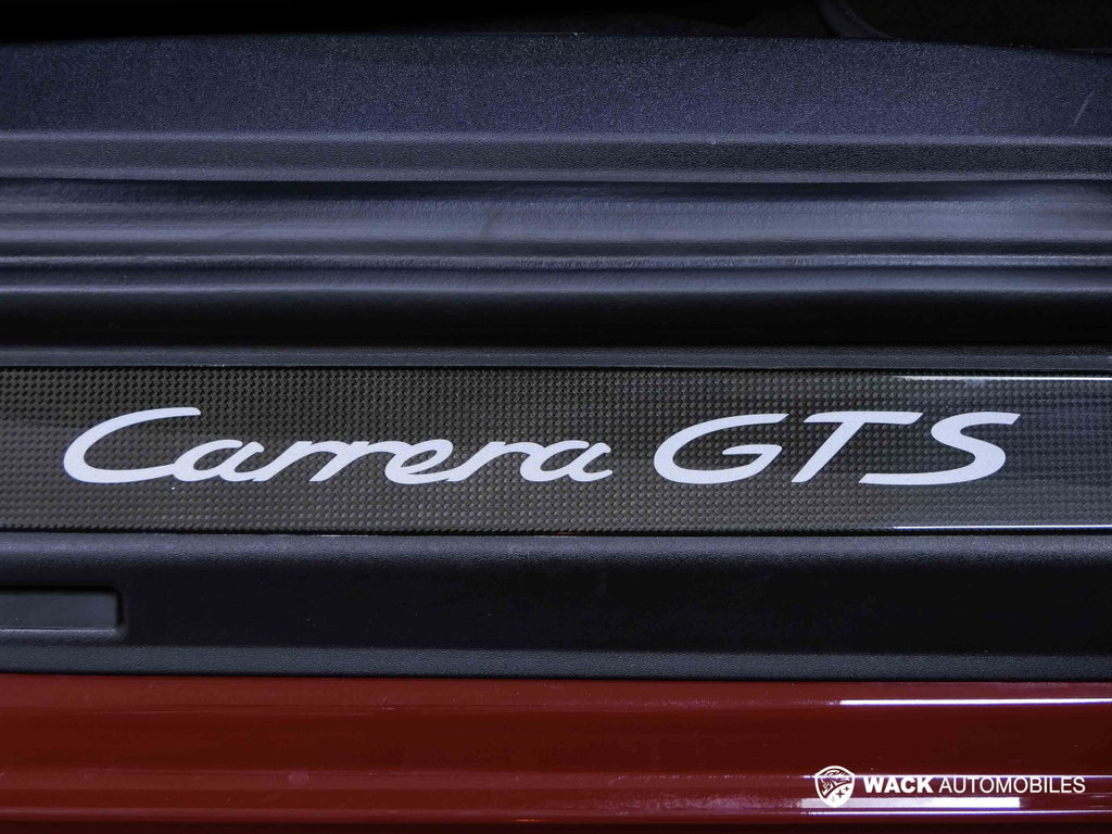 Porsche 991 Carrera GTS