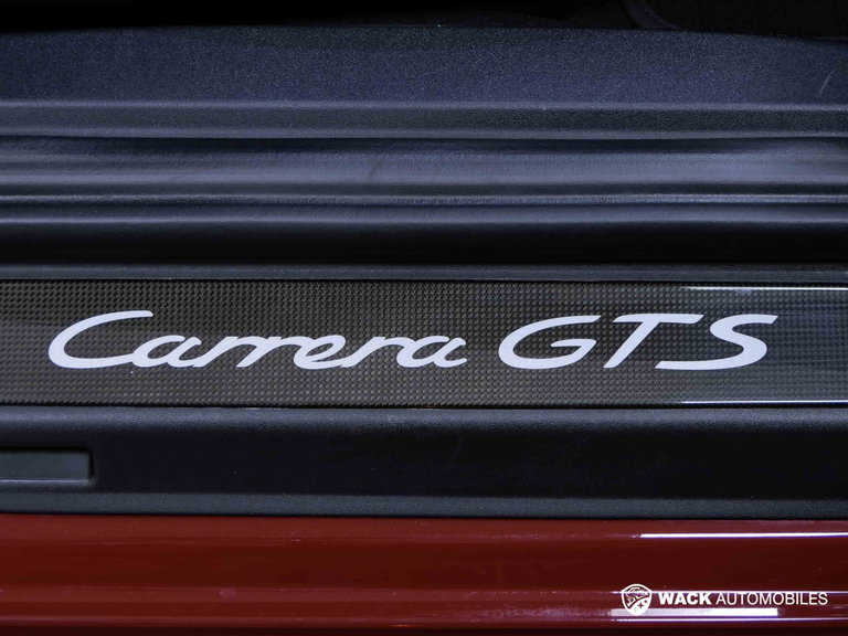 Porsche 991 Carrera GTS