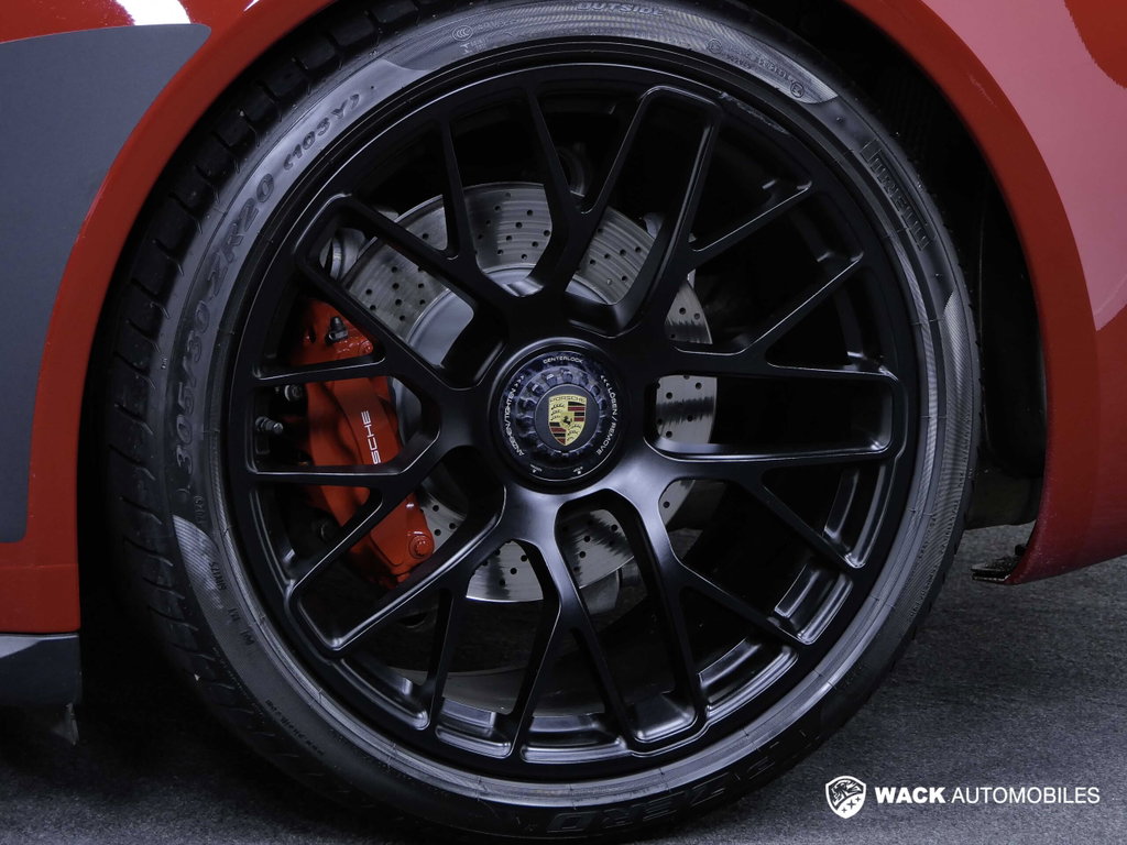 Porsche 991 Carrera GTS