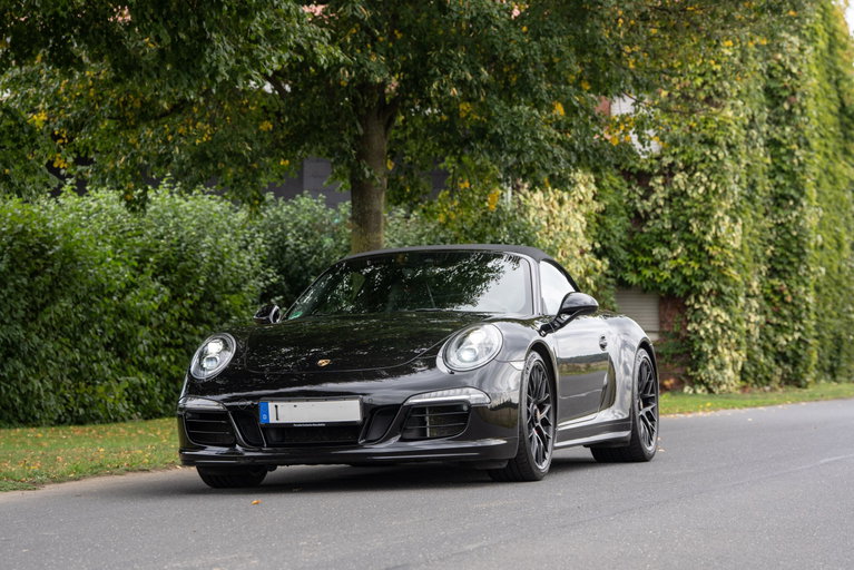 Porsche 991 Carrera 4 GTS