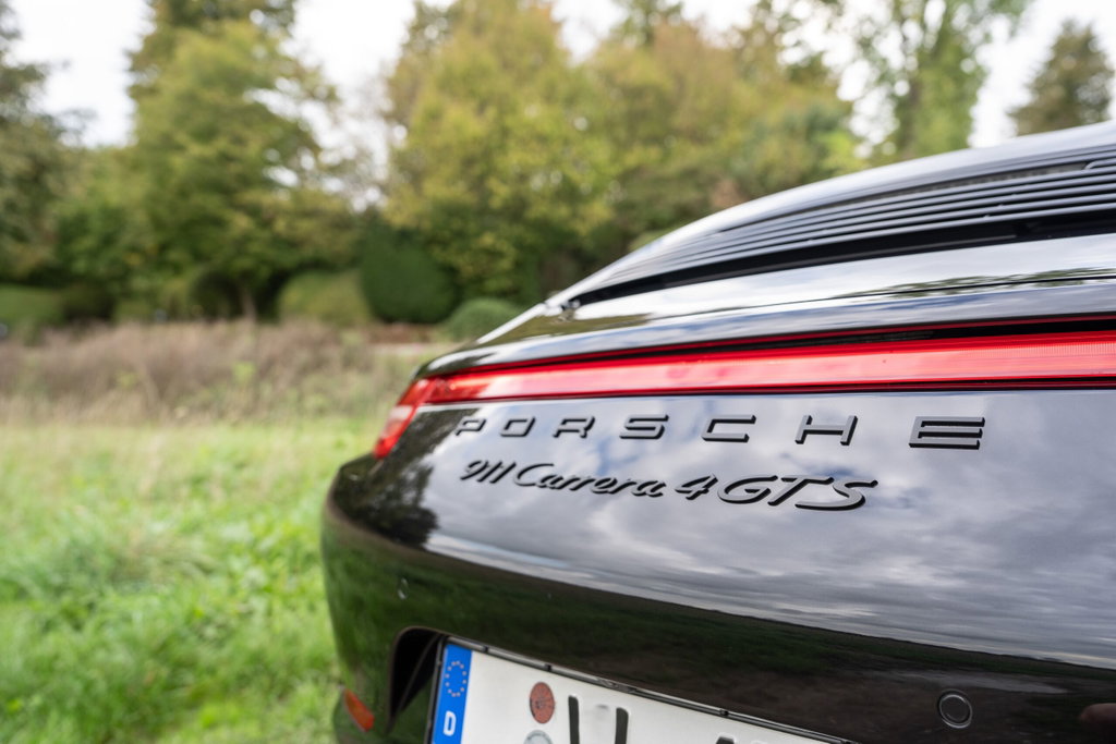 Porsche 991 Carrera 4 GTS