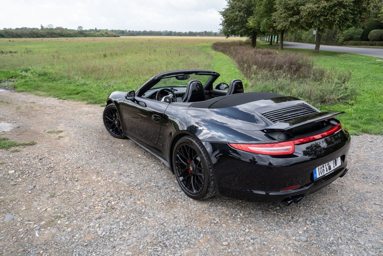 Porsche 991 Carrera 4 GTS