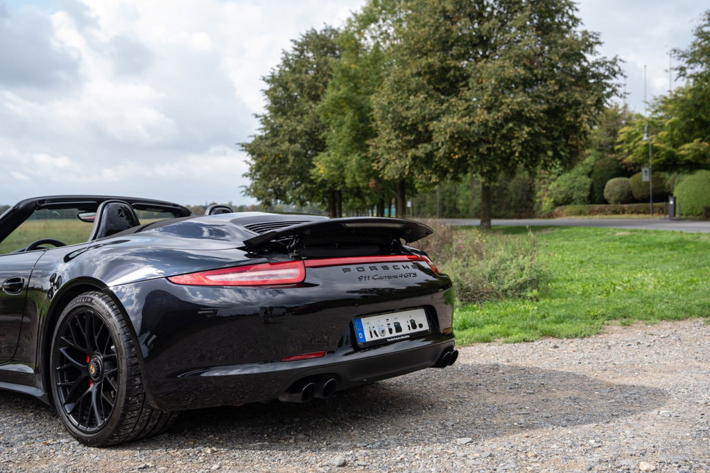 Porsche 991 Carrera 4 GTS