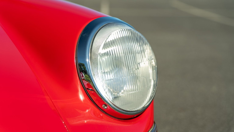 Porsche 911 S (F-Modell)