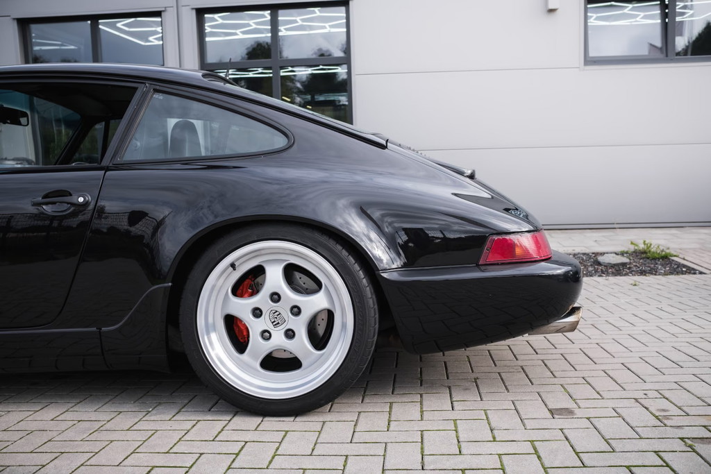 Porsche 964 Carrera 4