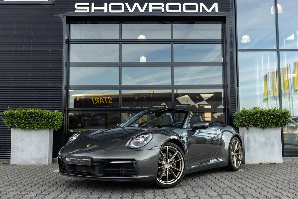 Porsche 992 Carrera