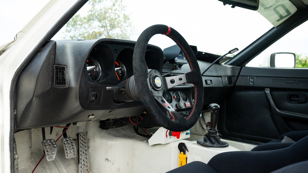 Porsche 924