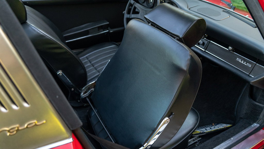 Porsche 911 S (F-Modell)