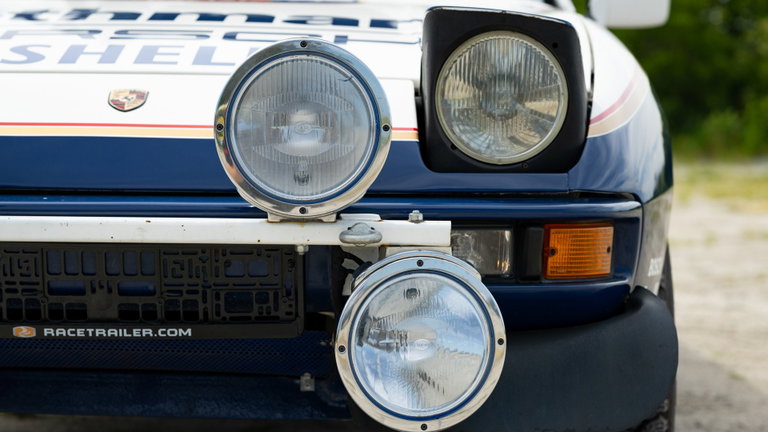 Porsche 924