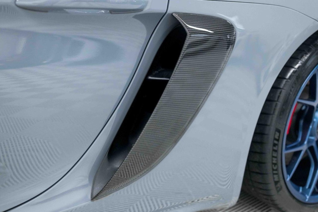 Porsche 718 Cayman GT4 RS