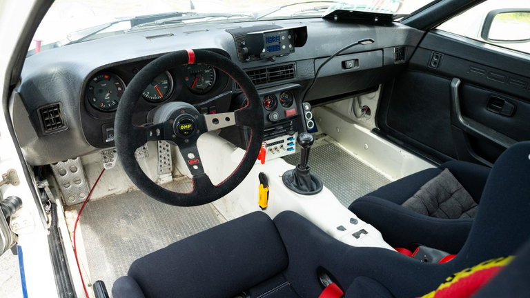 Porsche 924