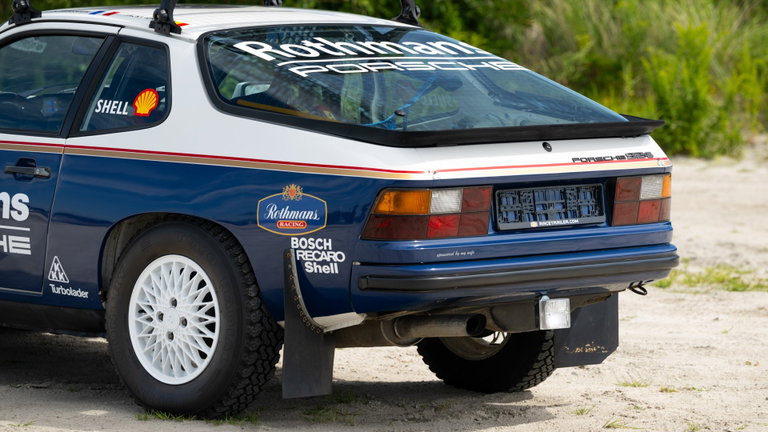 Porsche 924