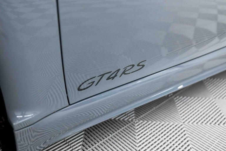 Porsche 718 Cayman GT4 RS