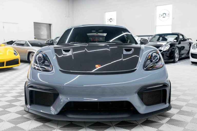Porsche 718 Cayman GT4 RS
