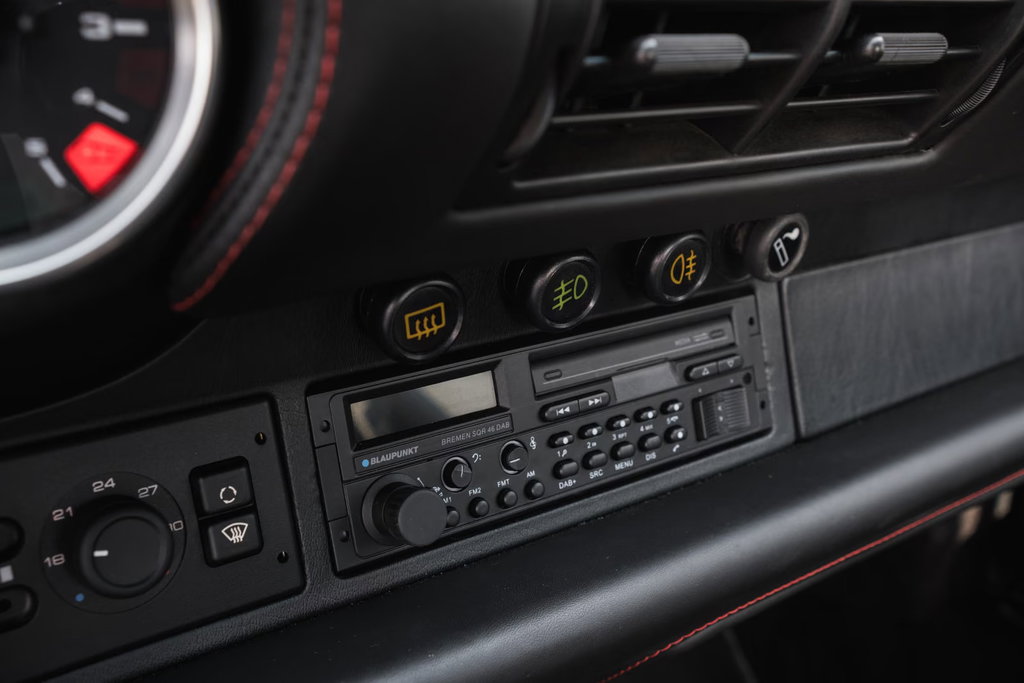 Porsche 964 Carrera 4