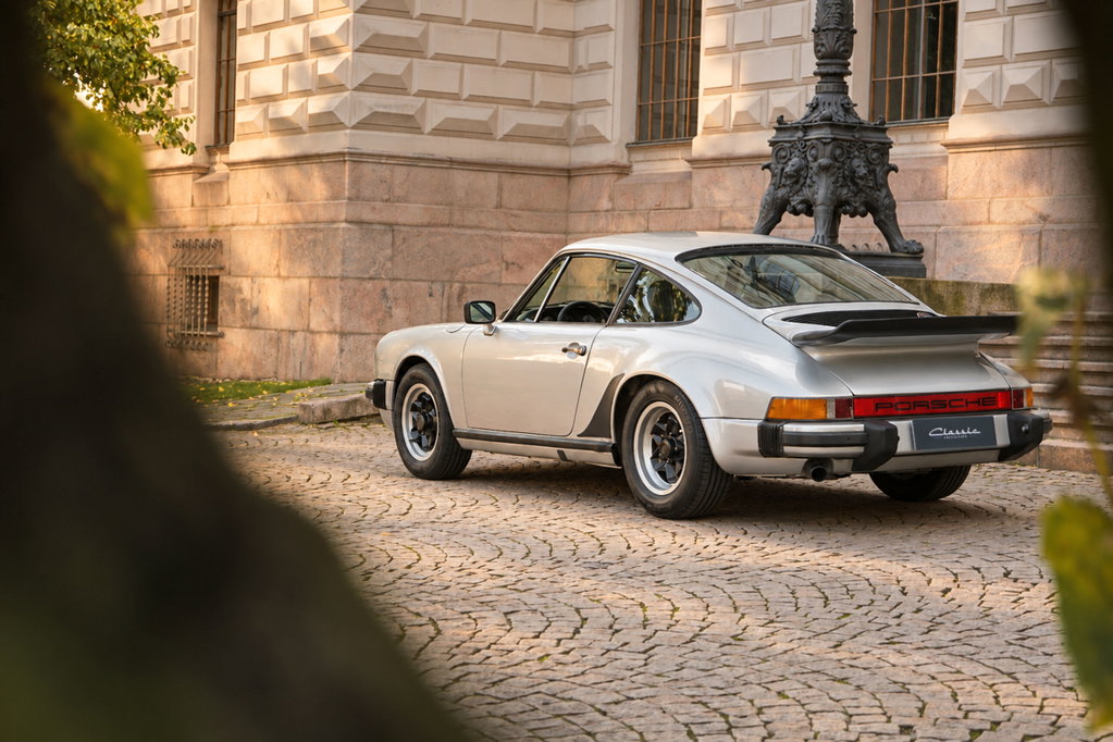 Porsche 911 SC