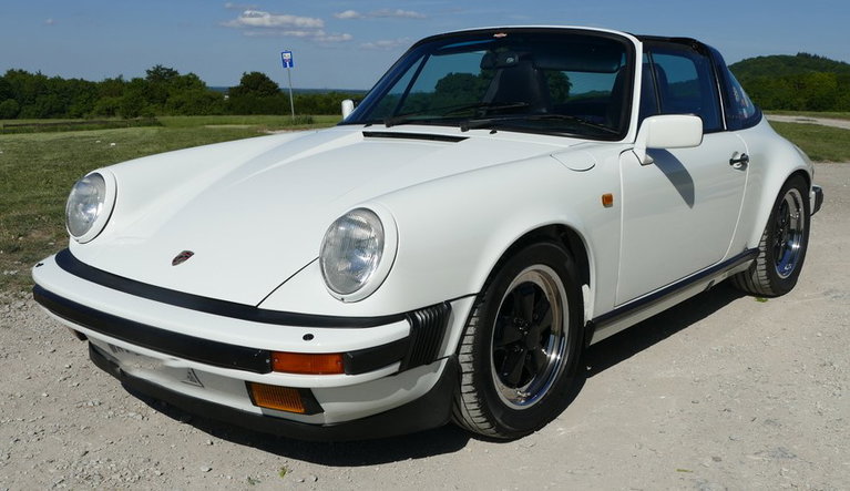 Porsche 911 Carrera 3.2