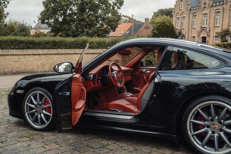Porsche 997.2 Carrera GTS