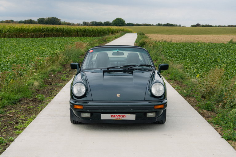 Porsche 911 Carrera 3.2