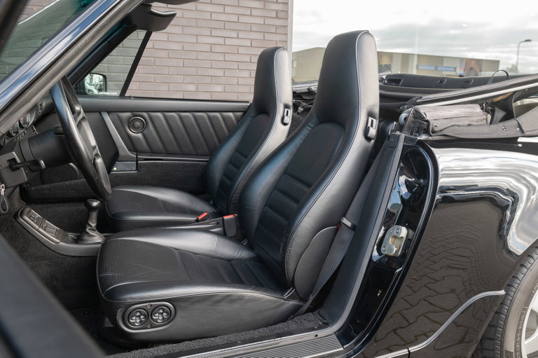 Porsche 964 Carrera 4