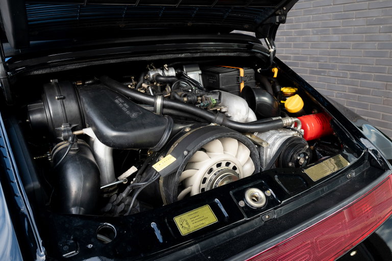Porsche 964 Carrera 4