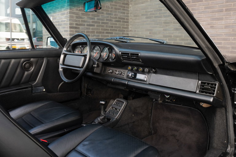 Porsche 964 Carrera 4