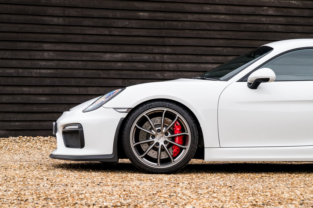 Porsche 981 Cayman GT4