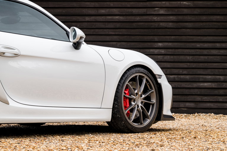 Porsche 981 Cayman GT4
