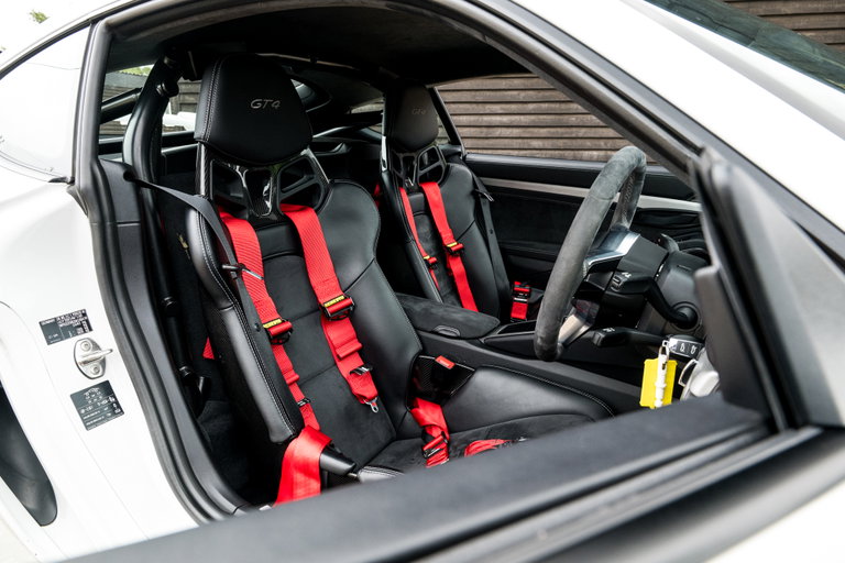 Porsche 981 Cayman GT4