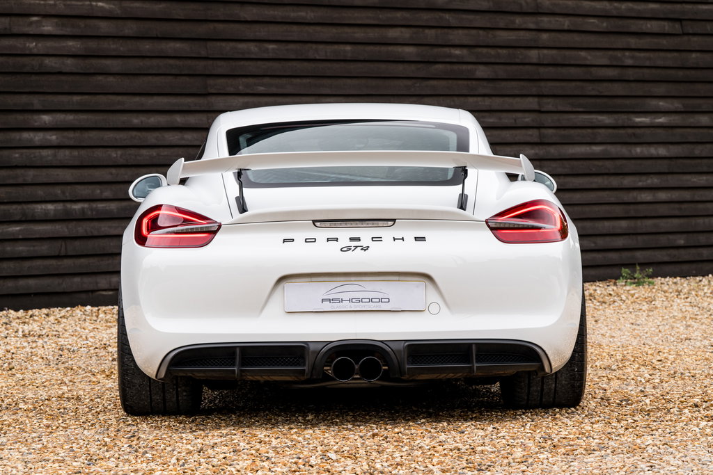 Porsche 981 Cayman GT4