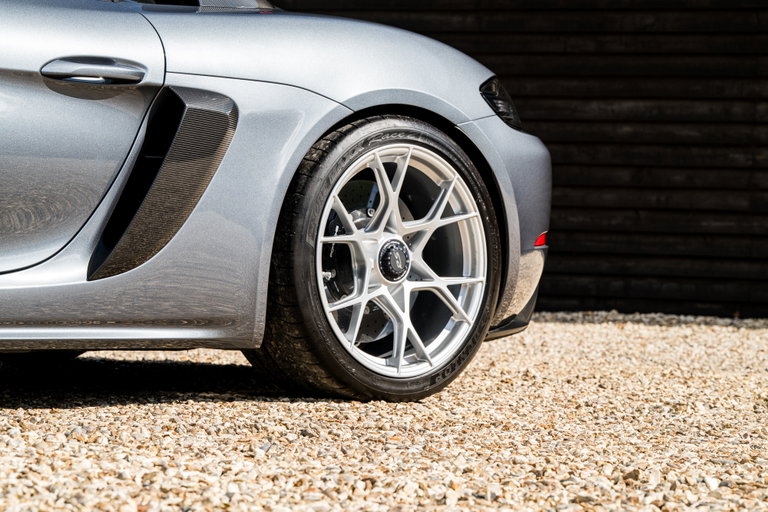 Porsche 718 Spyder RS