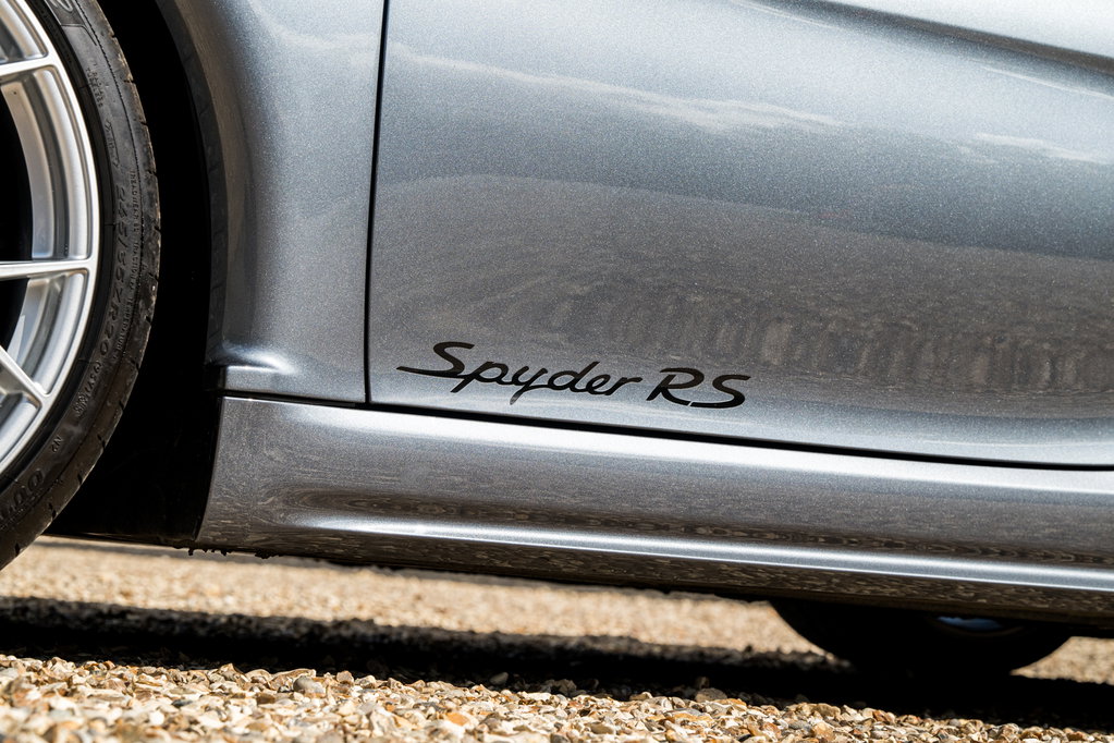 Porsche 718 Spyder RS