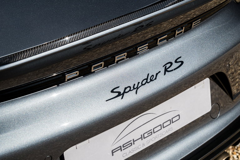 Porsche 718 Spyder RS