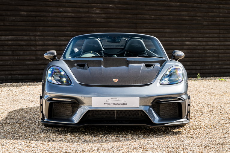 Porsche 718 Spyder RS