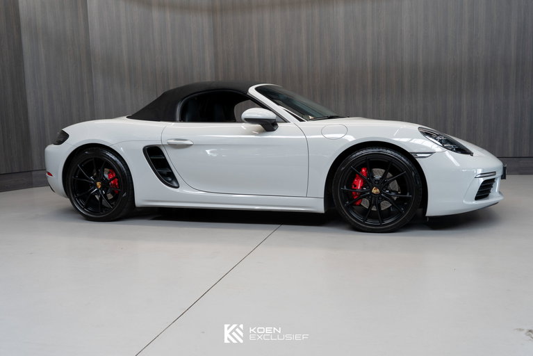 Porsche 718 Boxster S