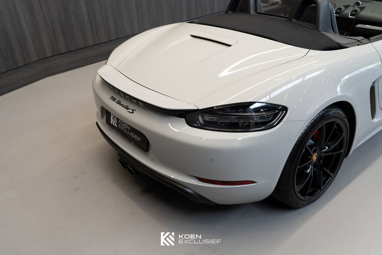 Porsche 718 Boxster S