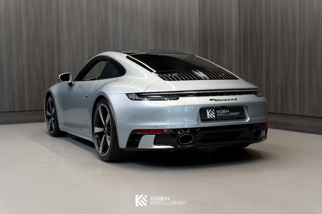 Porsche 992 Carrera 4S