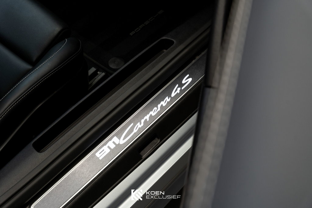 Porsche 992 Carrera 4S