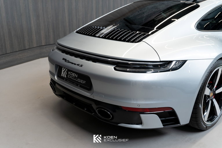 Porsche 992 Carrera 4S
