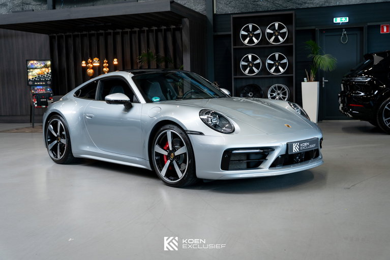 Porsche 992 Carrera 4S