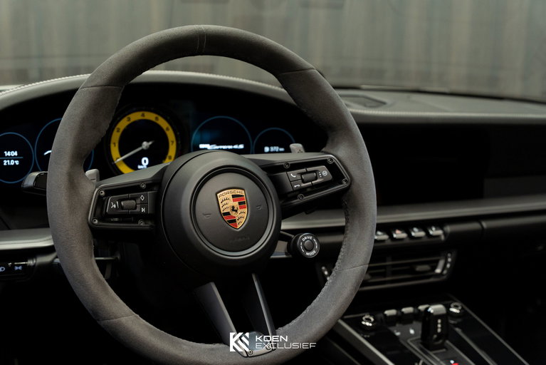 Porsche 992 Carrera 4S