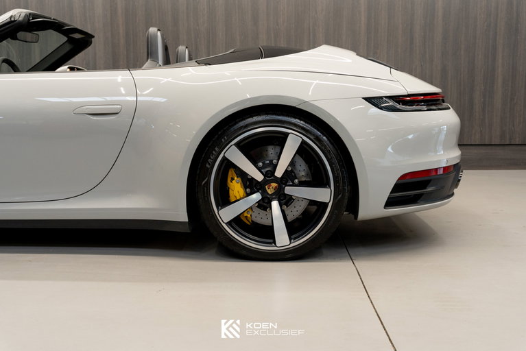 Porsche 992 Carrera 4S