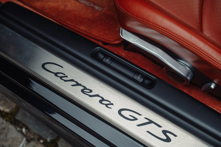 Porsche 997.2 Carrera GTS