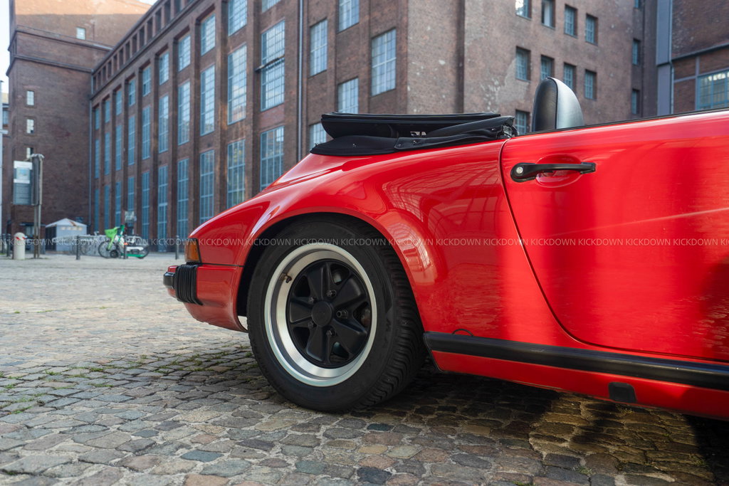 Porsche 911 Carrera 3.2
