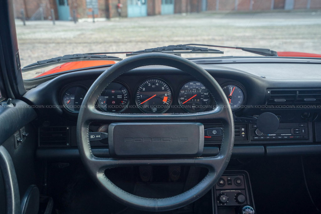 Porsche 911 Carrera 3.2