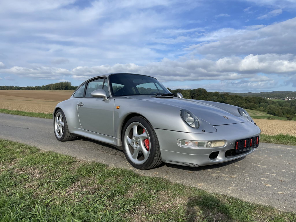 Porsche 993 Carrera 4S