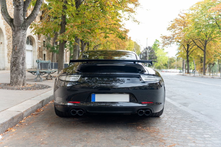 Porsche 991 Carrera GTS