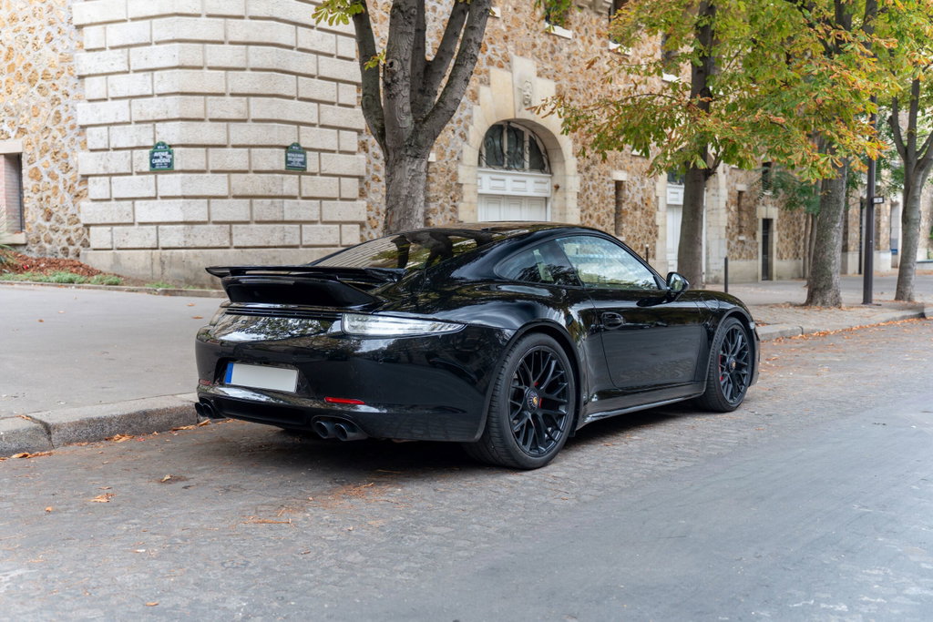 Porsche 991 Carrera GTS
