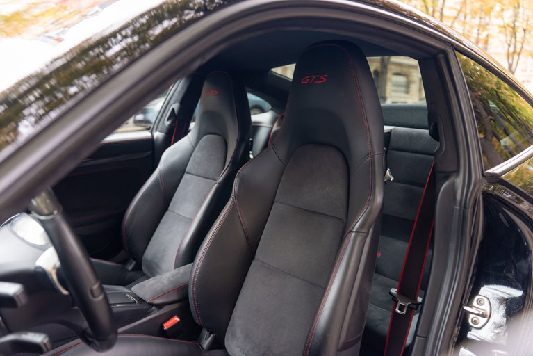 Porsche 991 Carrera GTS